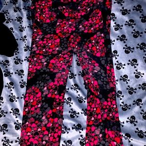 Lularoe hearts leggings
